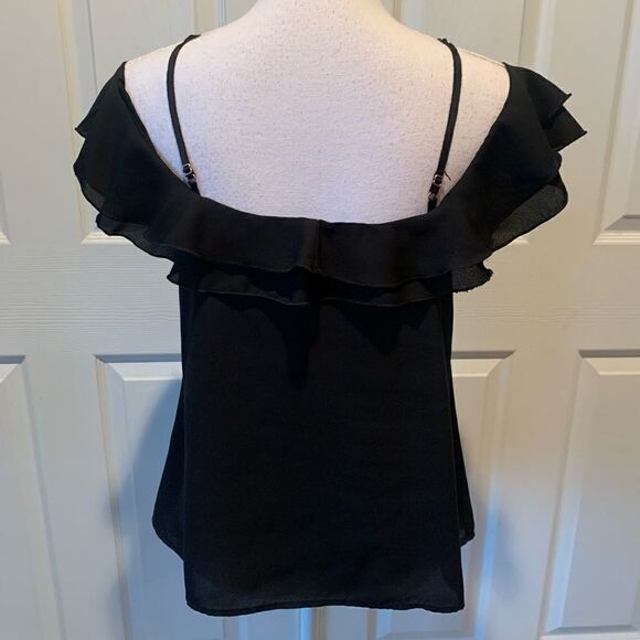 🎄Lisa & Lucy Ruffle Sleeve Cold Shoulder Blouse - Picture 5 of 9